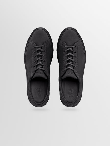 Men's Charcoal Nubuck Low-top Sneaker | Capri in Charcoal | Koio