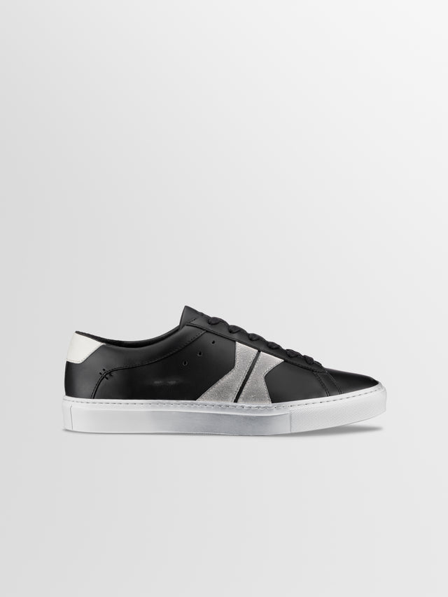 Capri Distressed Leather Sneaker in Jet