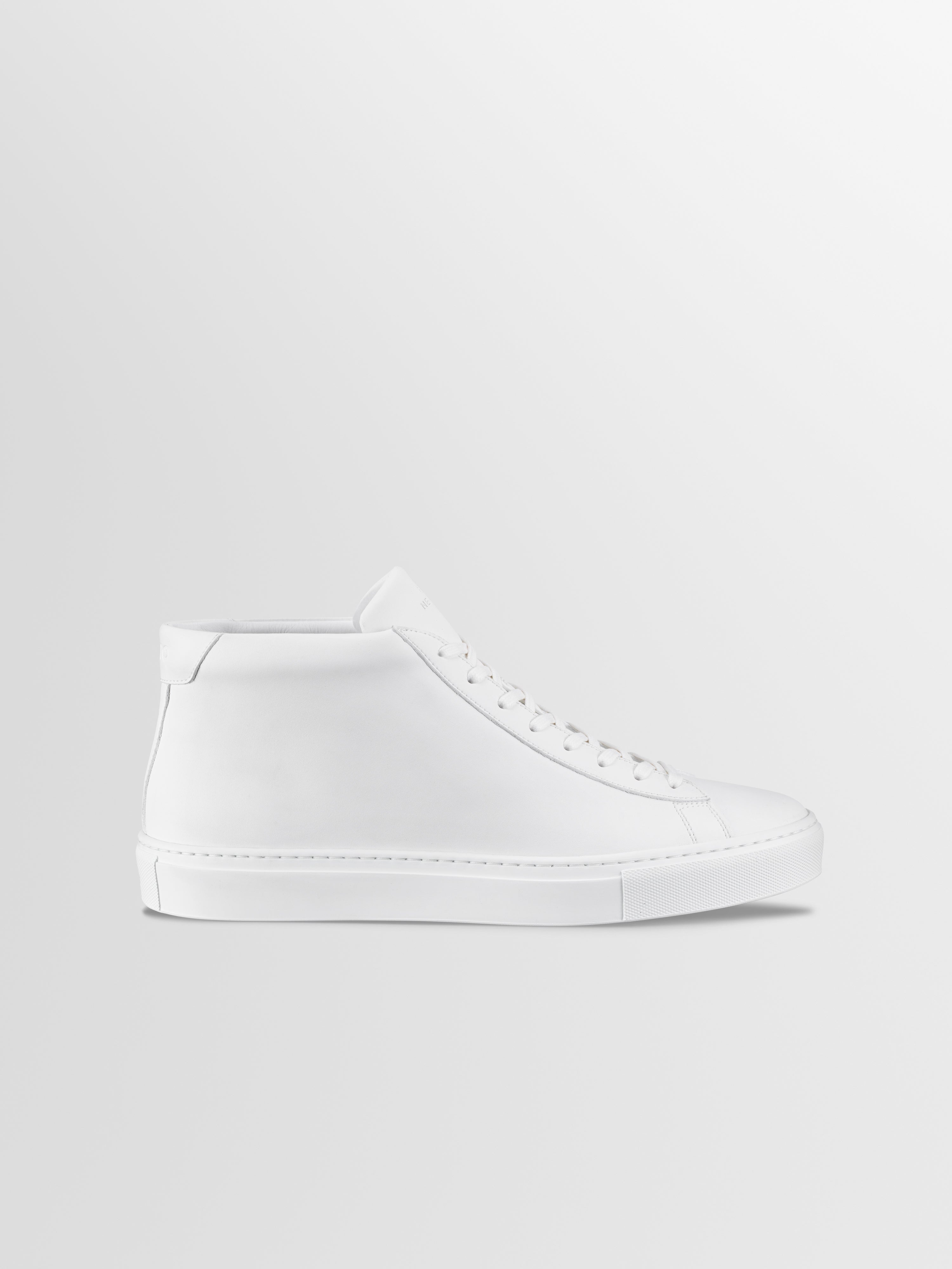 Capri Mid in Triple White