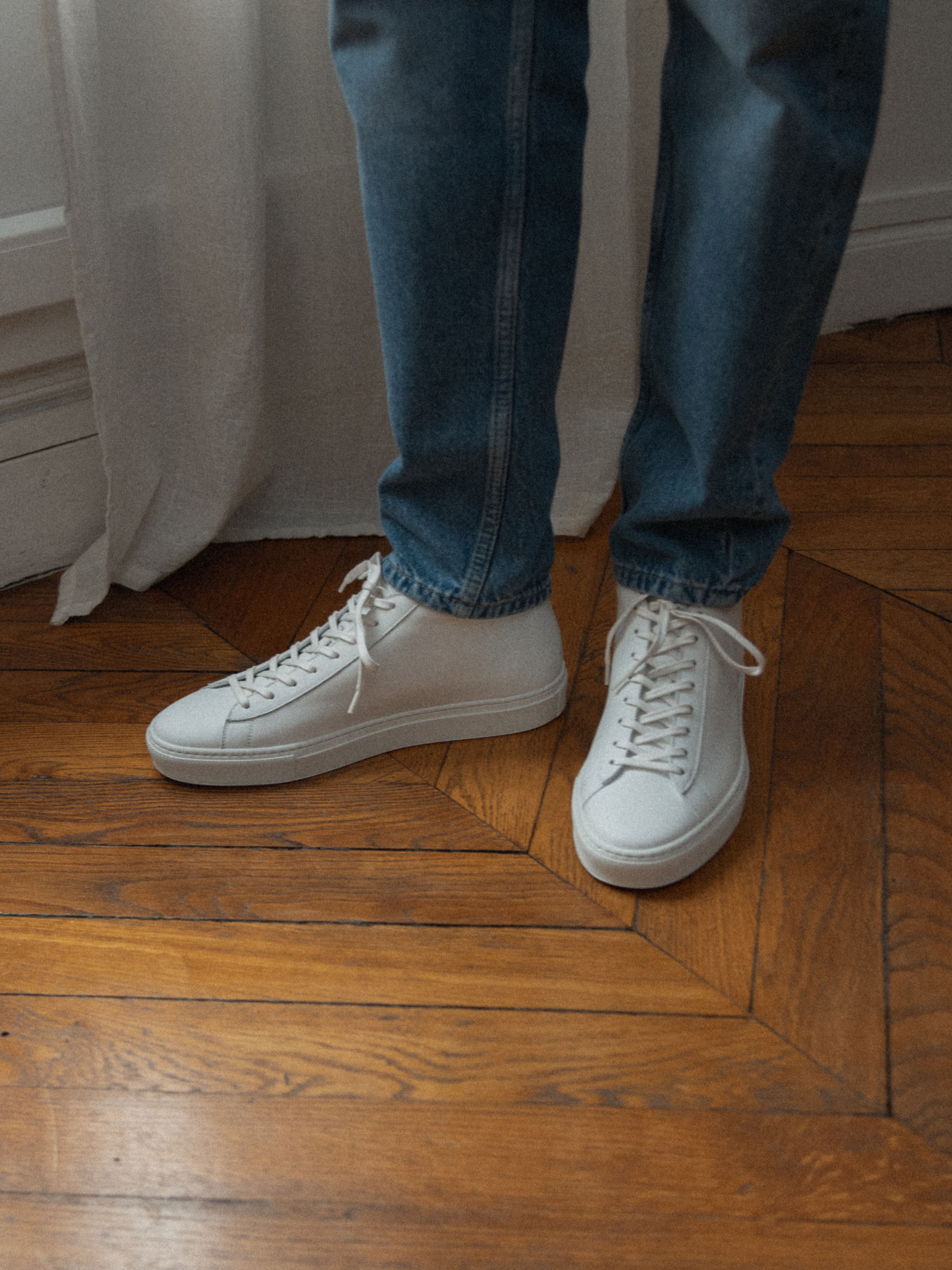 Capri Mid in Triple White