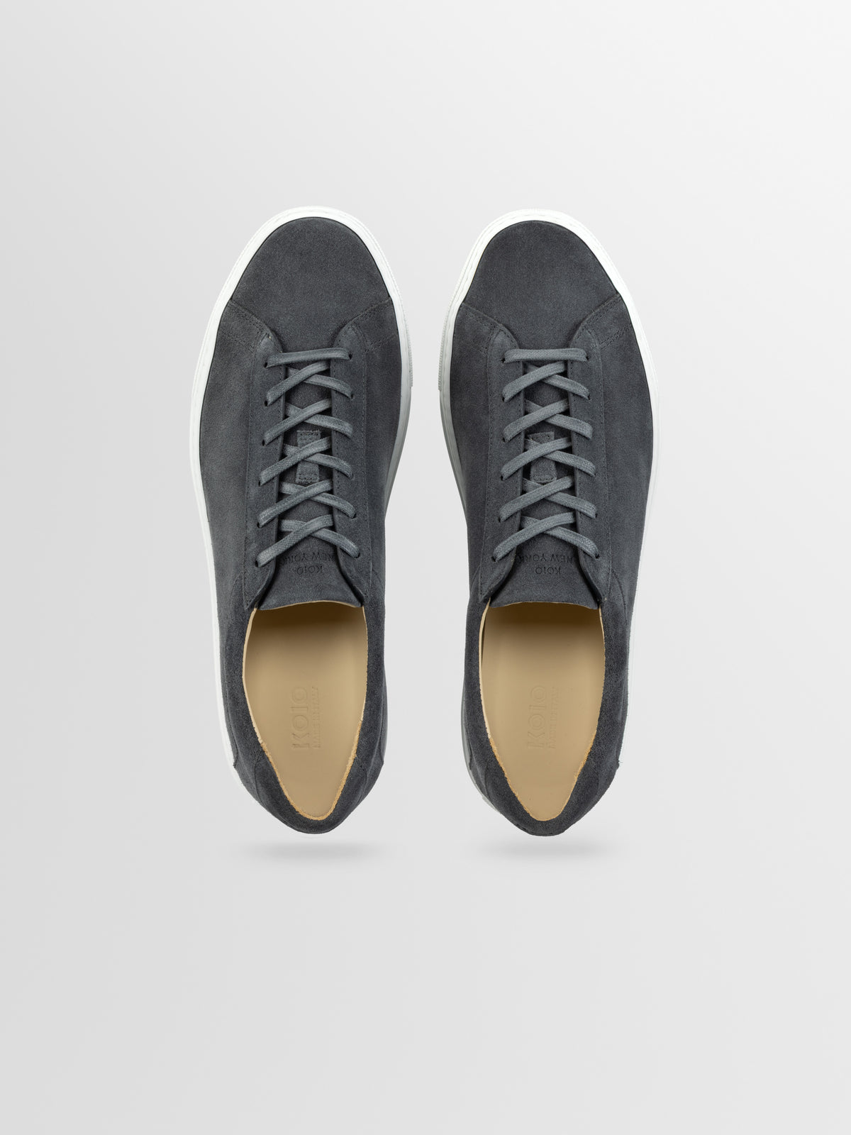 A pair of men