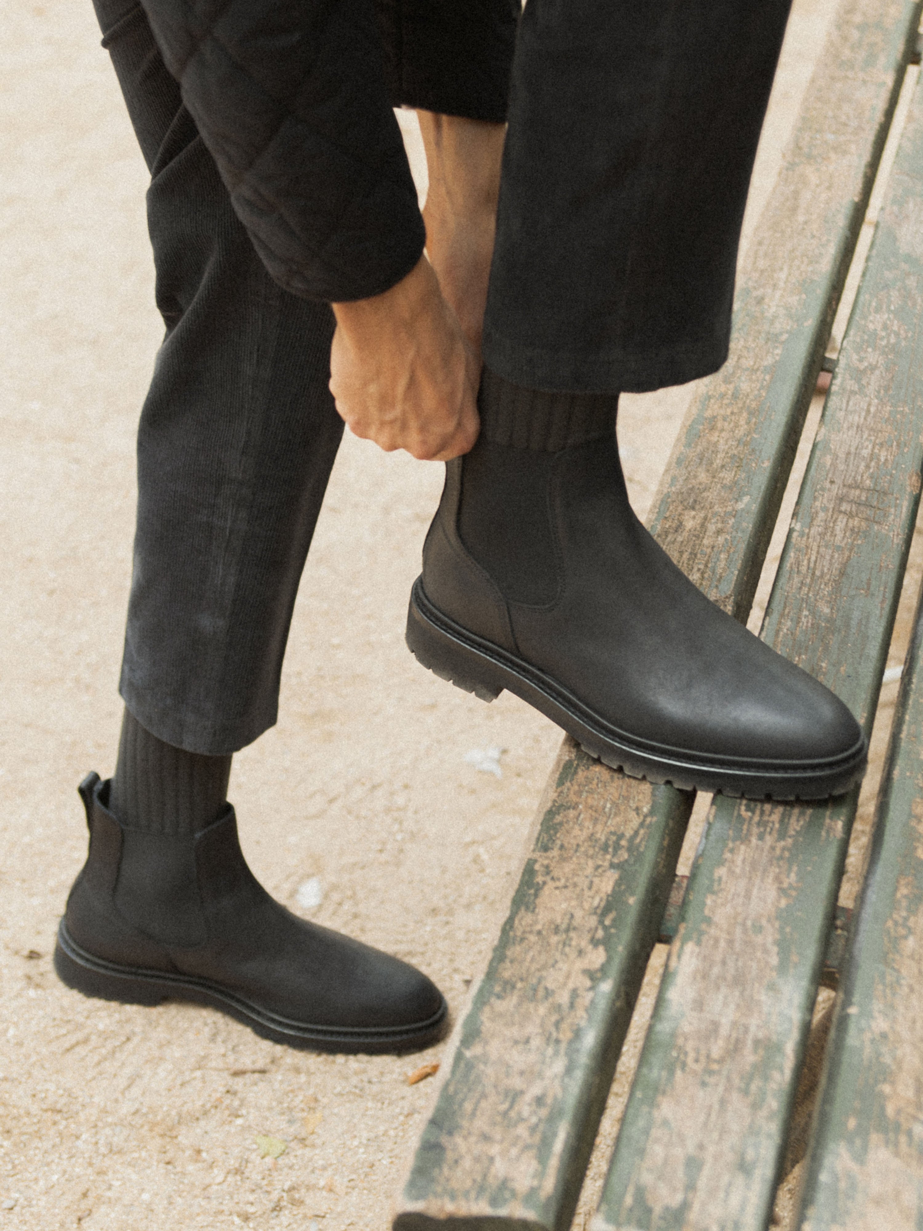 Men's Black Leather Chelsea Boot | Fermo in Nero Men's Black Leather Chelsea Boot | Fermo in Nero