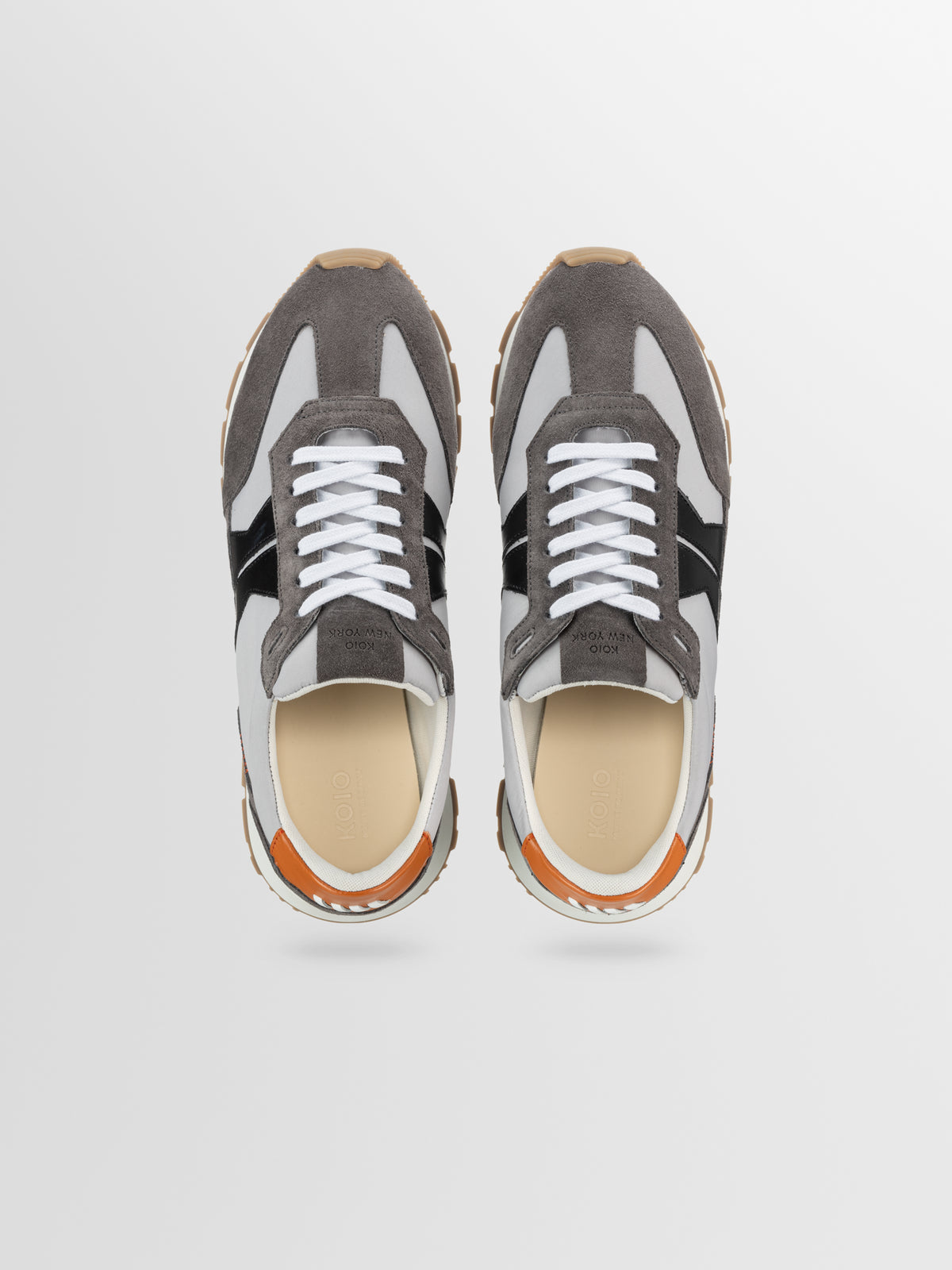 Retro Runner in Volcano