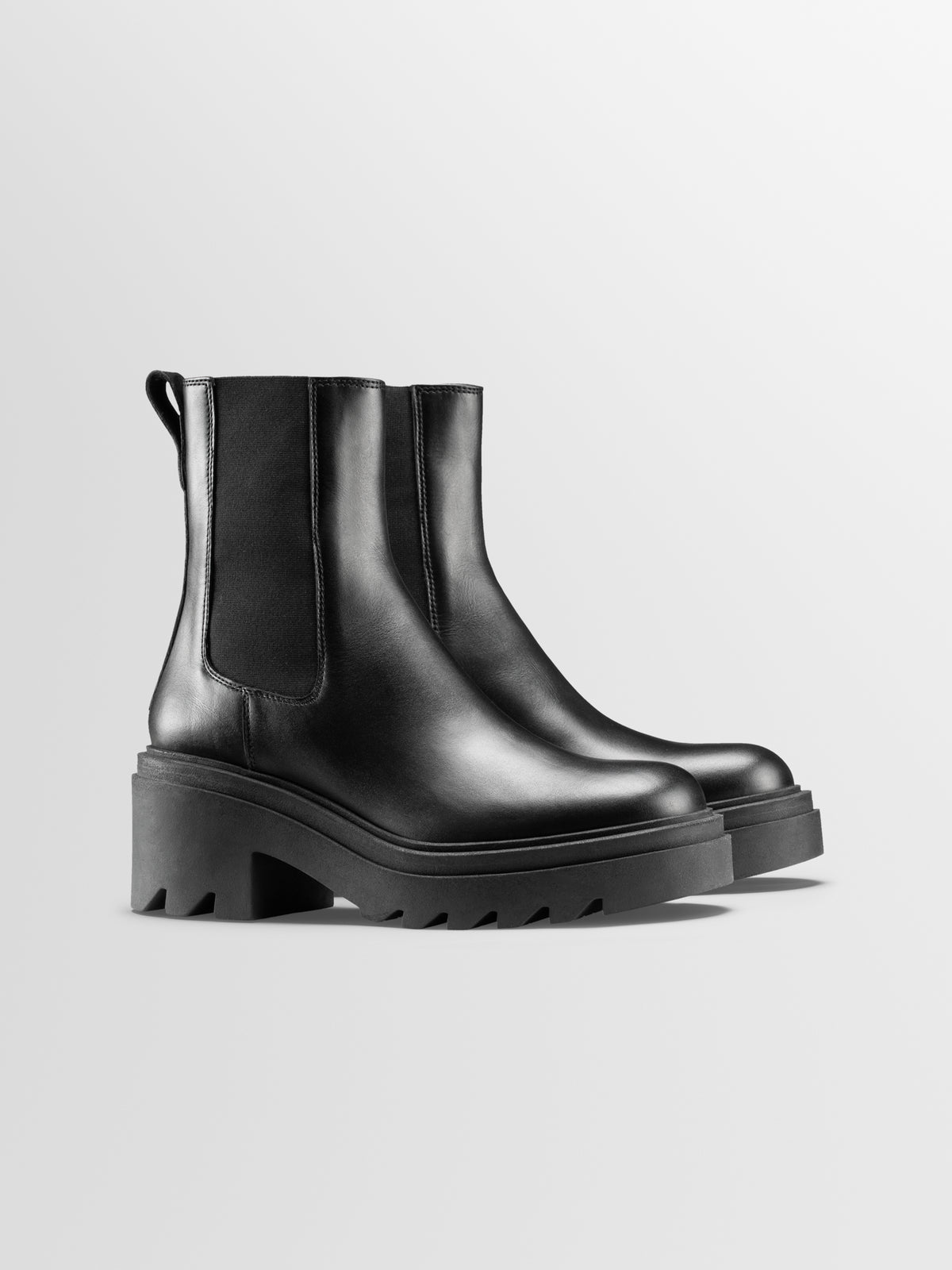 Women's Black Platform Chelsea Boot | Alia Nero | Koio – KOIO