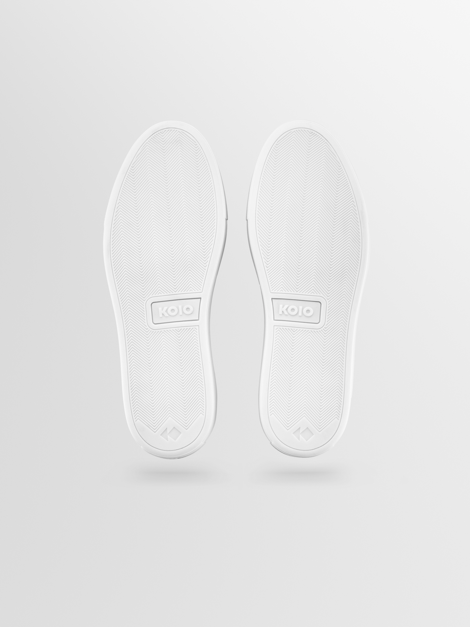 Capri in Triple White Perforated