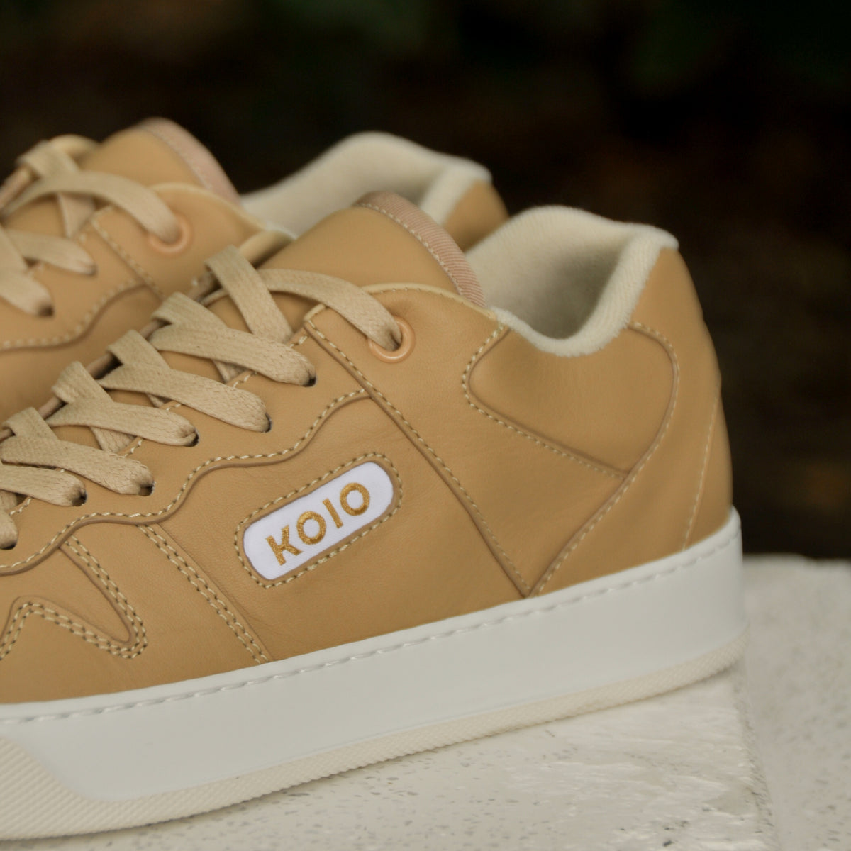 Men's Low Top Leather Sneaker in Brown | Metro Caramel | KOIO leg down
