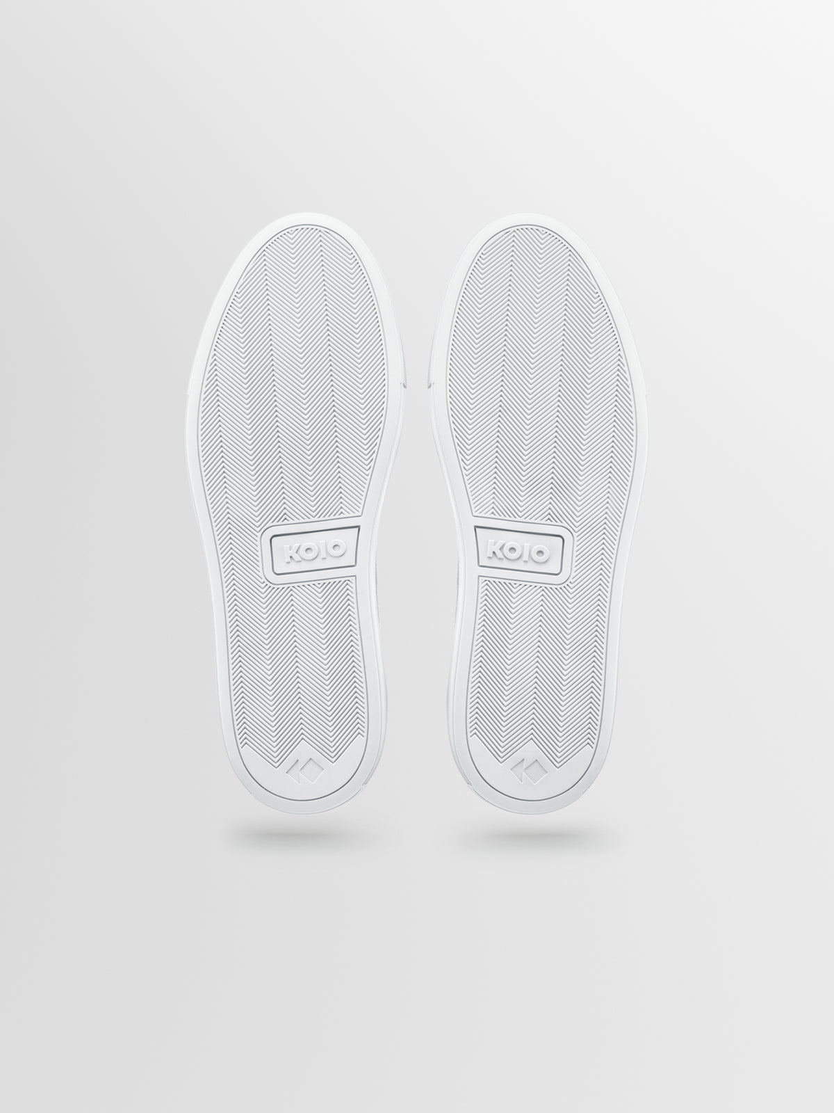 Primo in Triple White