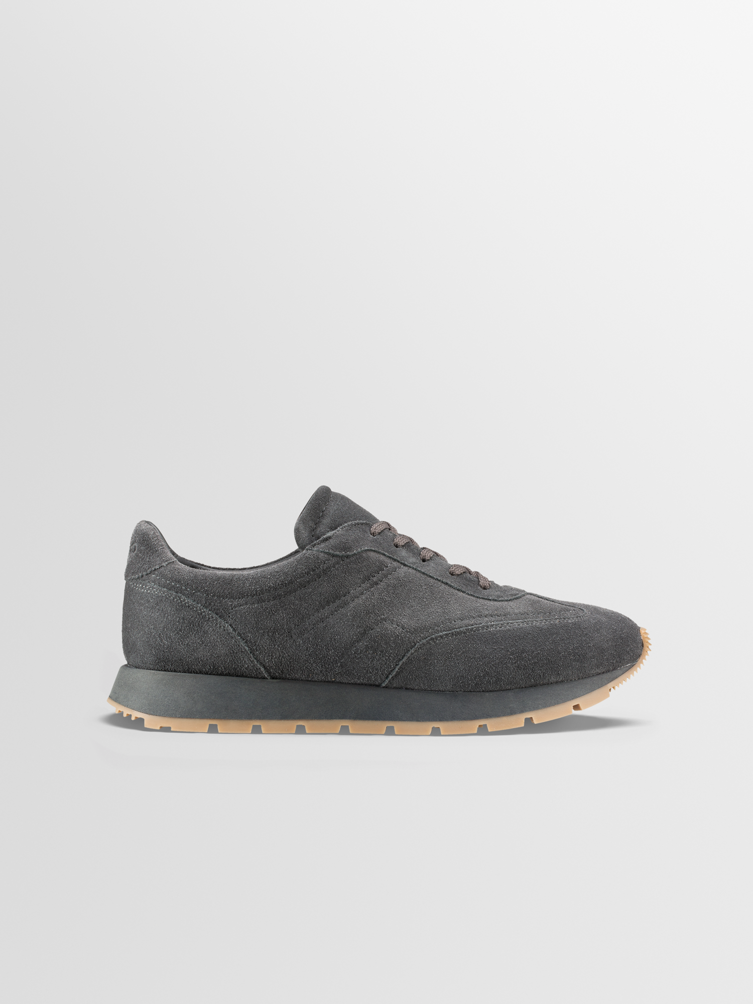 Retro Runner in Graphite