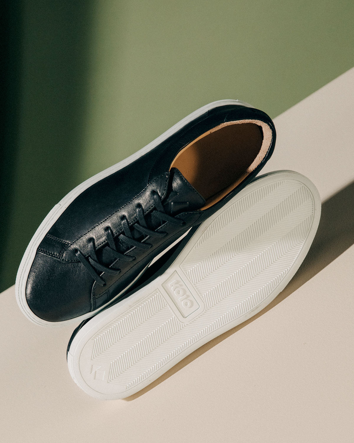 Women's Black and White Canvas Sneaker | Capri Onyx Canvas